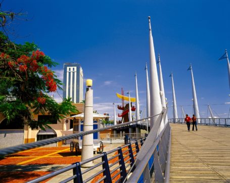 Malecón 2000 in Guayaquil