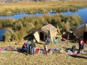 Uros auf dem Titicaca-See