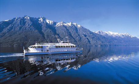 Fahrt über den Nahel Huapi See