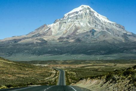 Blick auf den mächtigen Sajama Vulkan