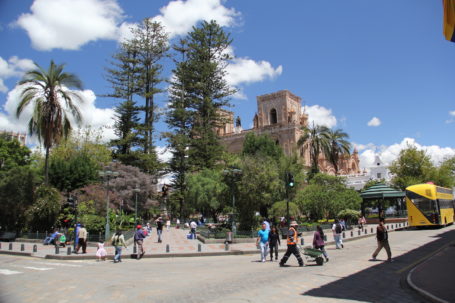 Blick auf die neue Kathedrale in Cuenca