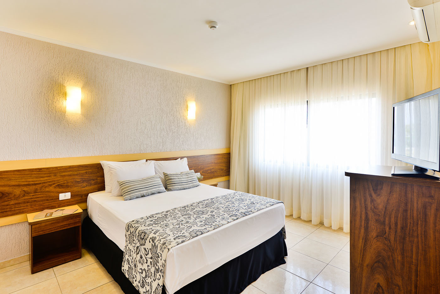 Nadai Confort Hotel in Foz do Iguacu - Standard Zimmer