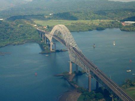 Brücke über den berühmten Panama-Kanal